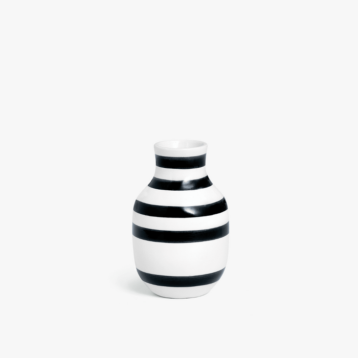 Omaggio Black Vase